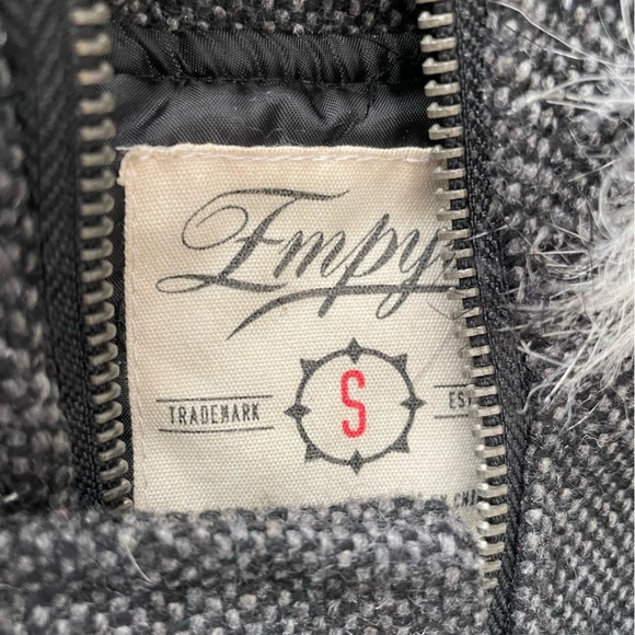 Empyre - Size Small Grey/Black Jacket w/fur Hood - Picture 2 of 4